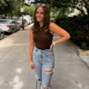 Meet your Posher, Courtney